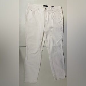 Nine West Women's Twill Slim Fit Gramercy Crop Jean 10 Bright White
Size : 10